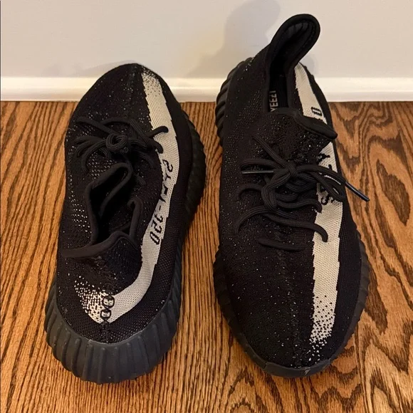Yeezy 350 V2 Oreo Sneakers Mens sz. 14.5 - Picture 4 of 8